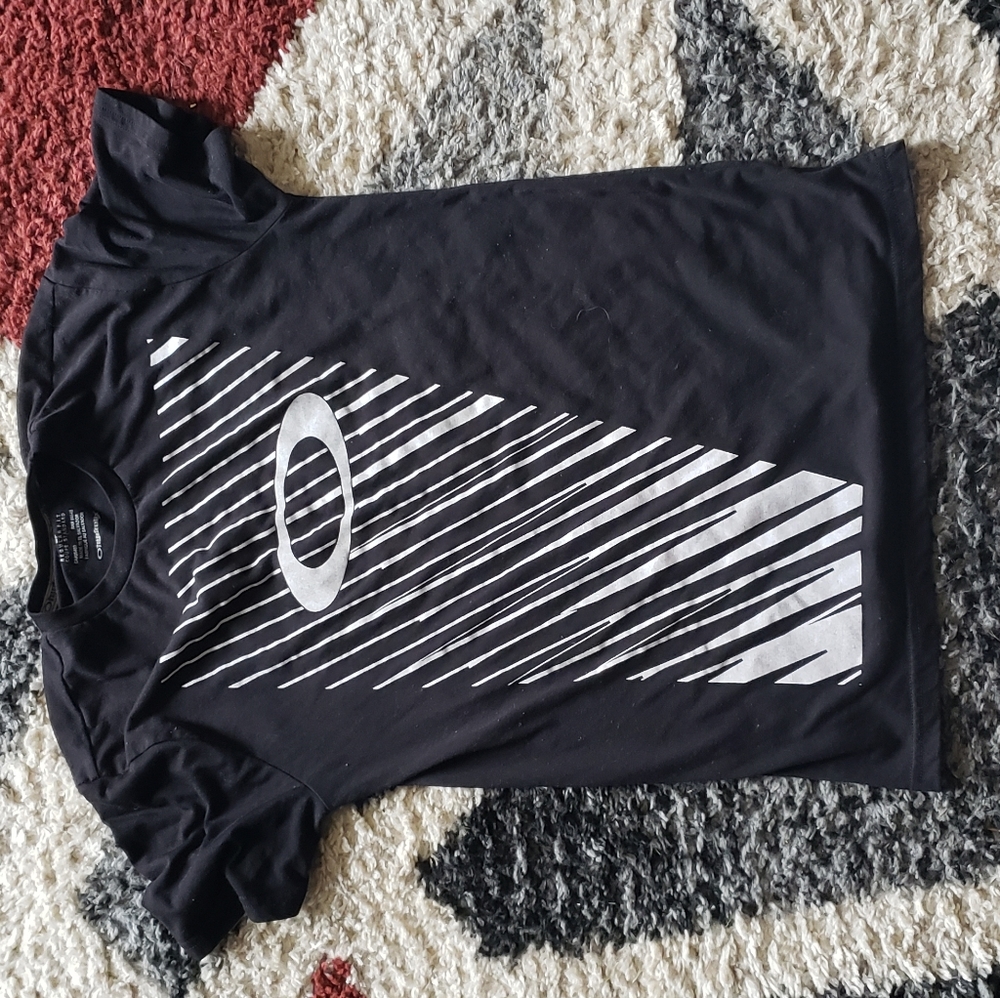 Oakley shirt